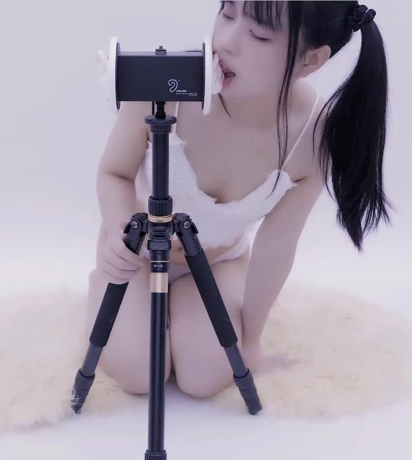 0717171333.jpg 晓美 会员ASMR福利视频舔耳