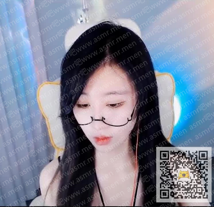 0419105745.jpg ASMR 摇晃水瓶,口腔音 _ 林岁岁n录像