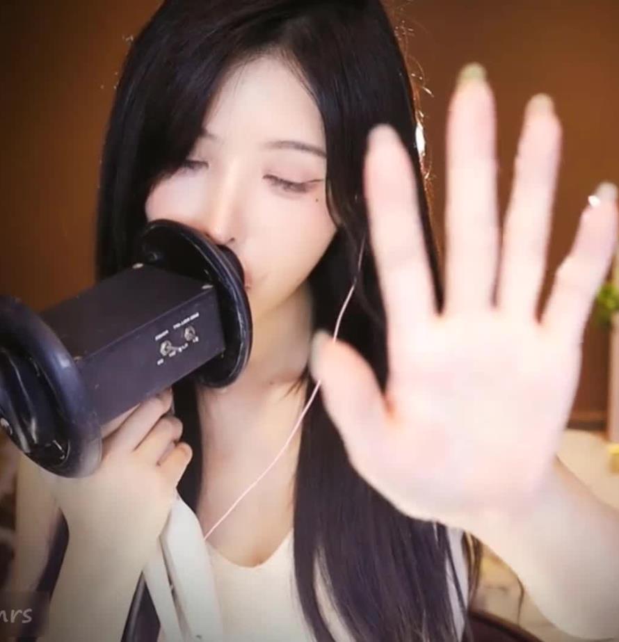 0723102522.jpg 恩七不甜ASMR视频福利