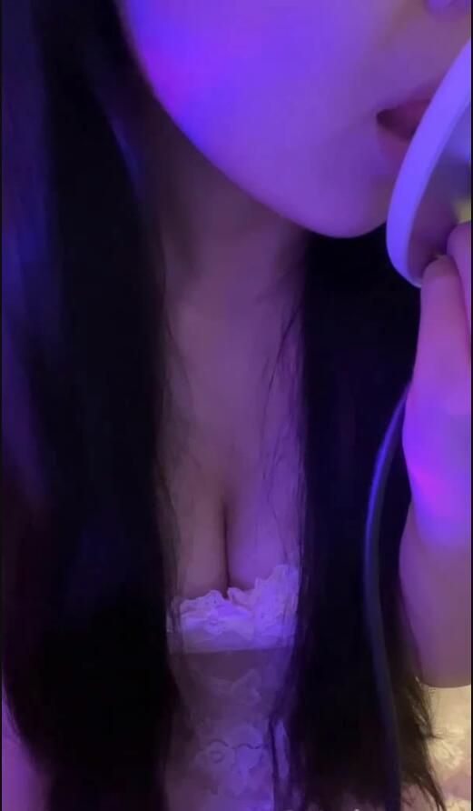 琉璃瓦 爱发电ASMR福利 舔耳掏舔耳(手机端)