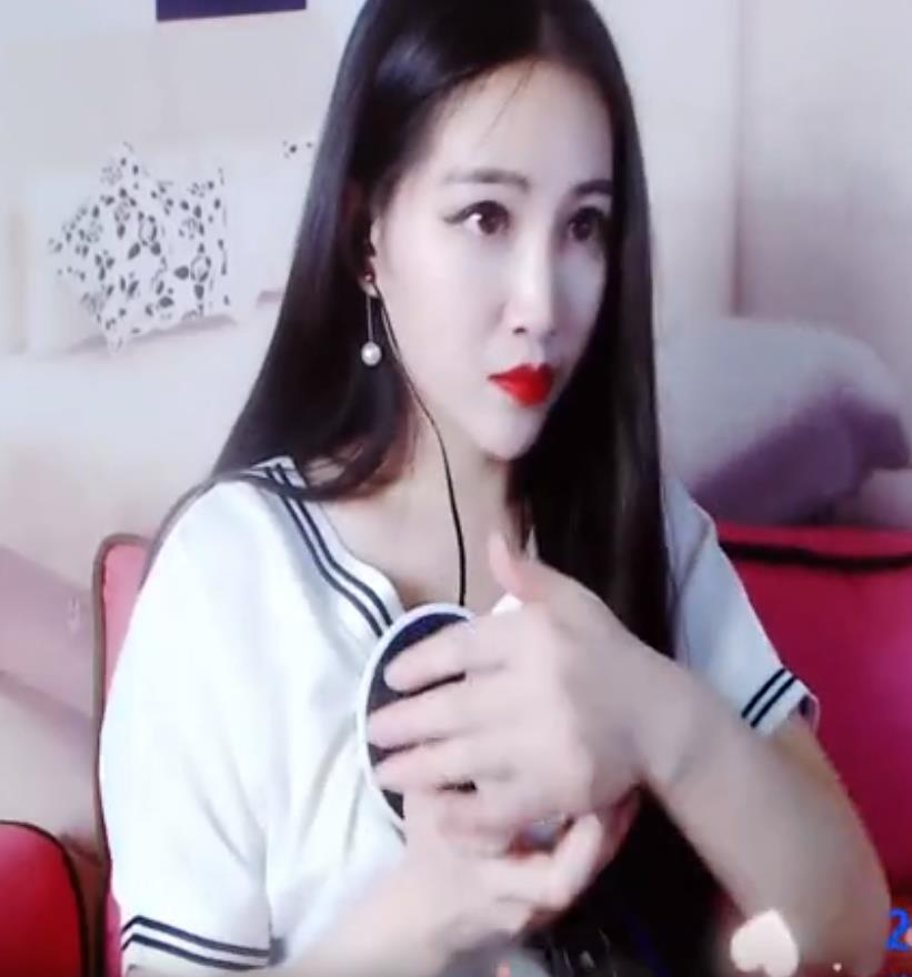 24071117.jpg 18年糖七baby5月办卡更新心跳+略略略